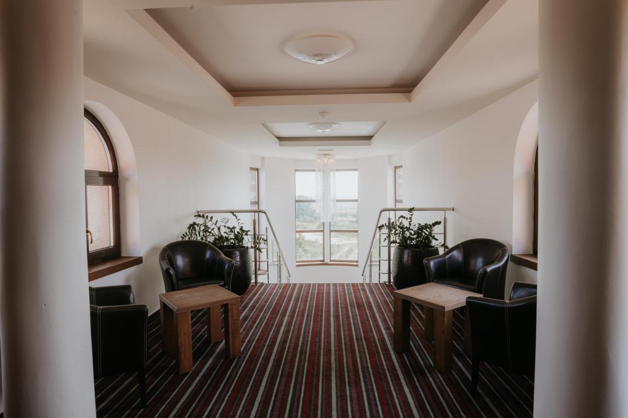 Hotel Bonaparte Kosice Luaran gambar