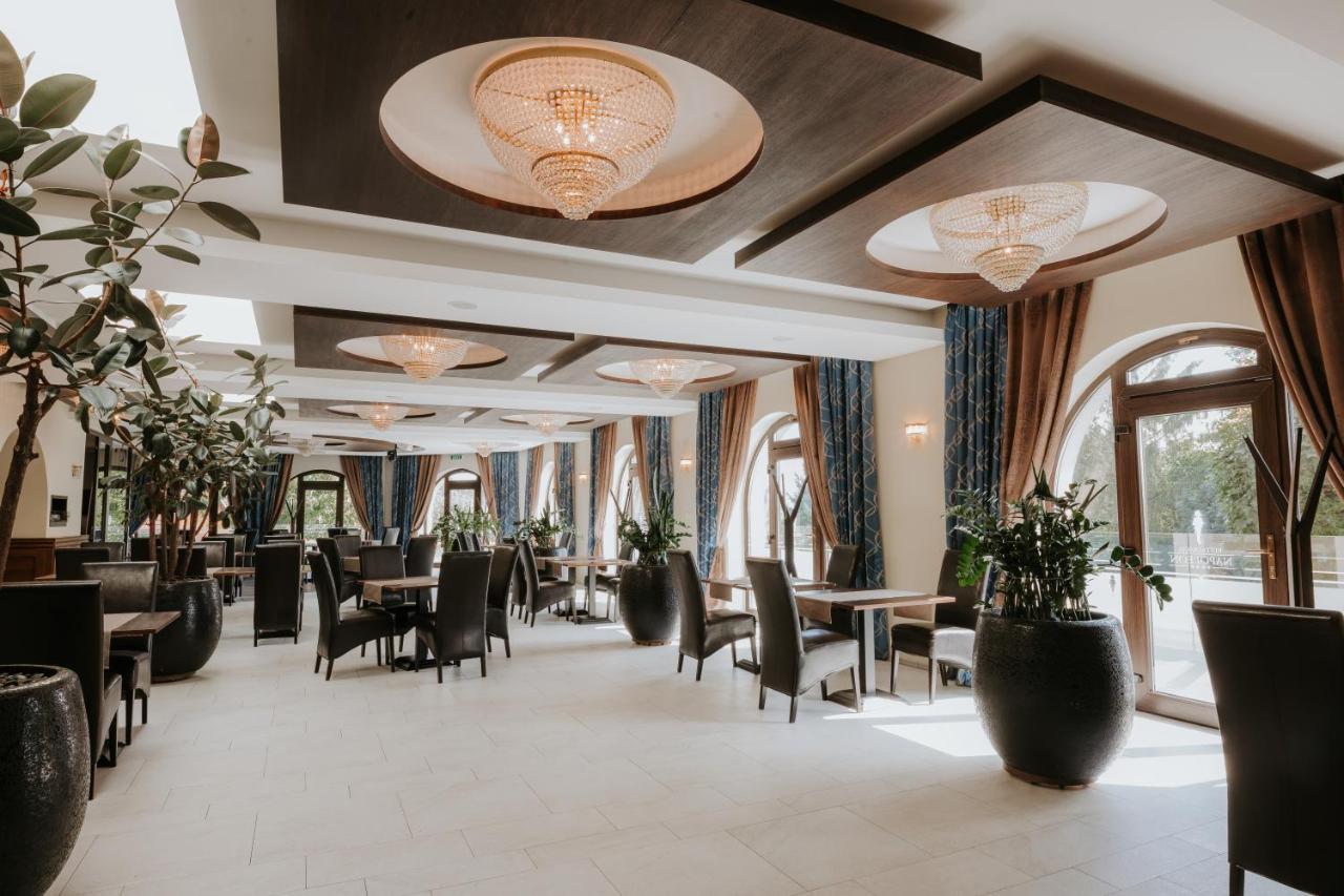 Hotel Bonaparte Kosice Luaran gambar