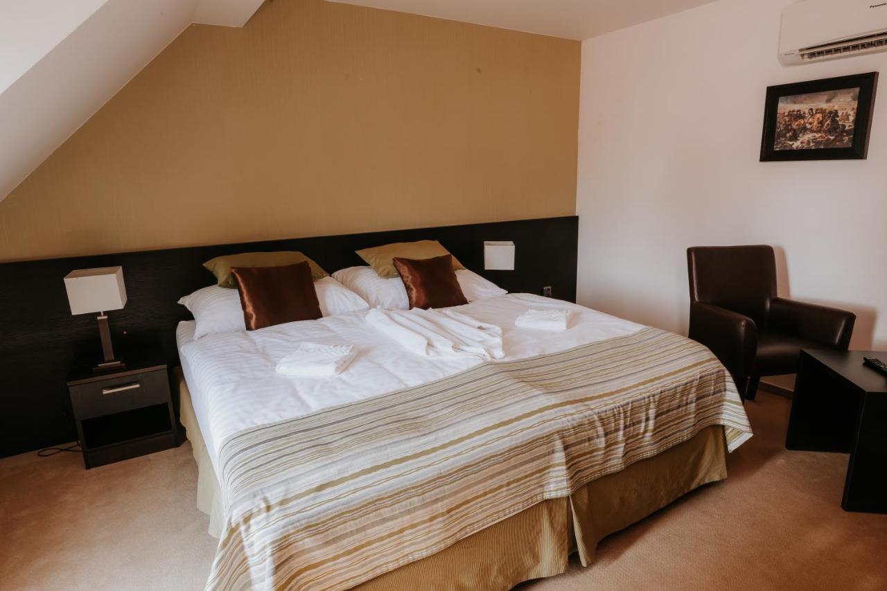Hotel Bonaparte Kosice Luaran gambar