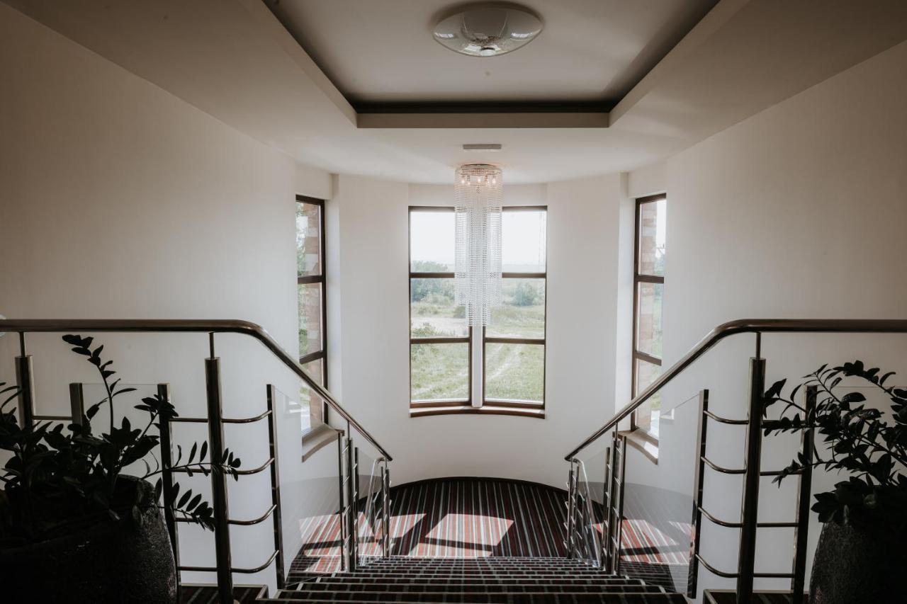 Hotel Bonaparte Kosice Luaran gambar