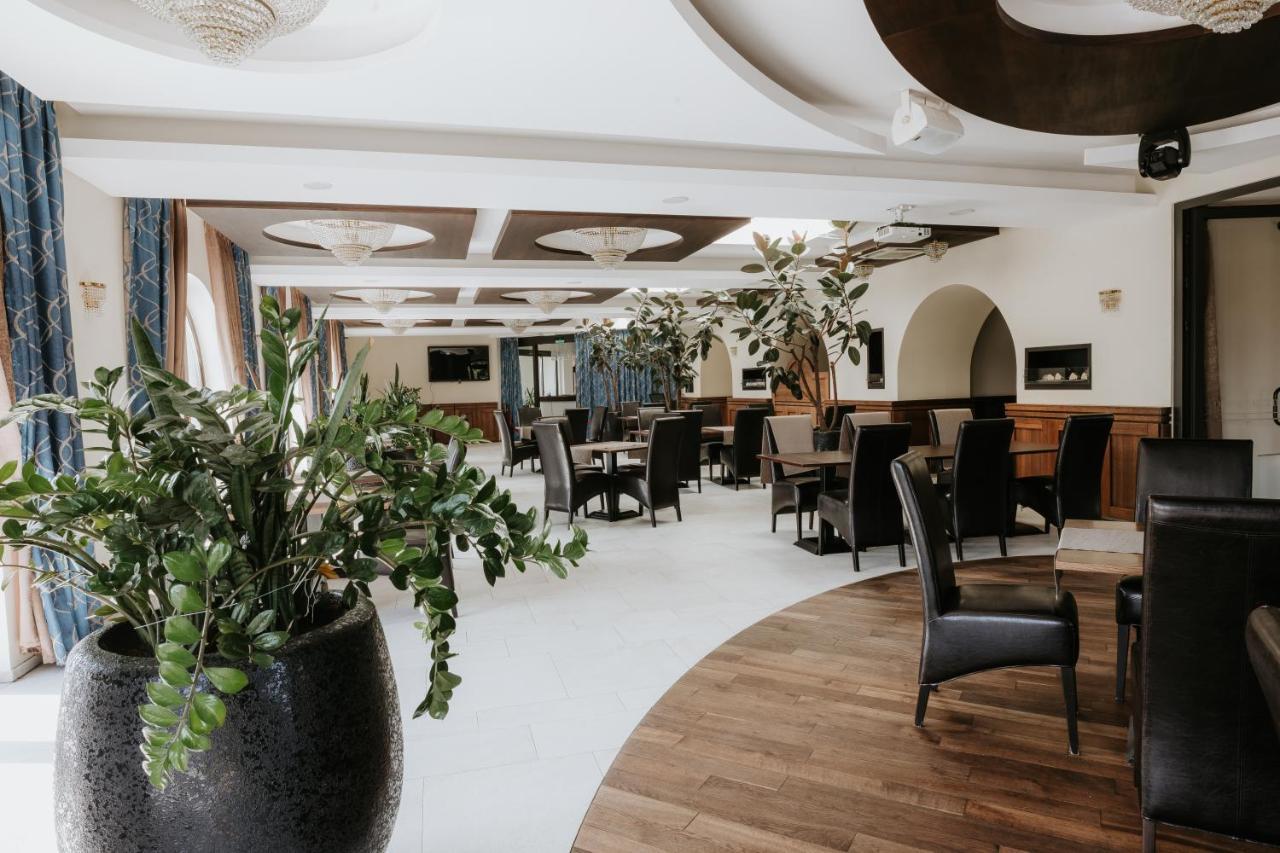 Hotel Bonaparte Kosice Luaran gambar