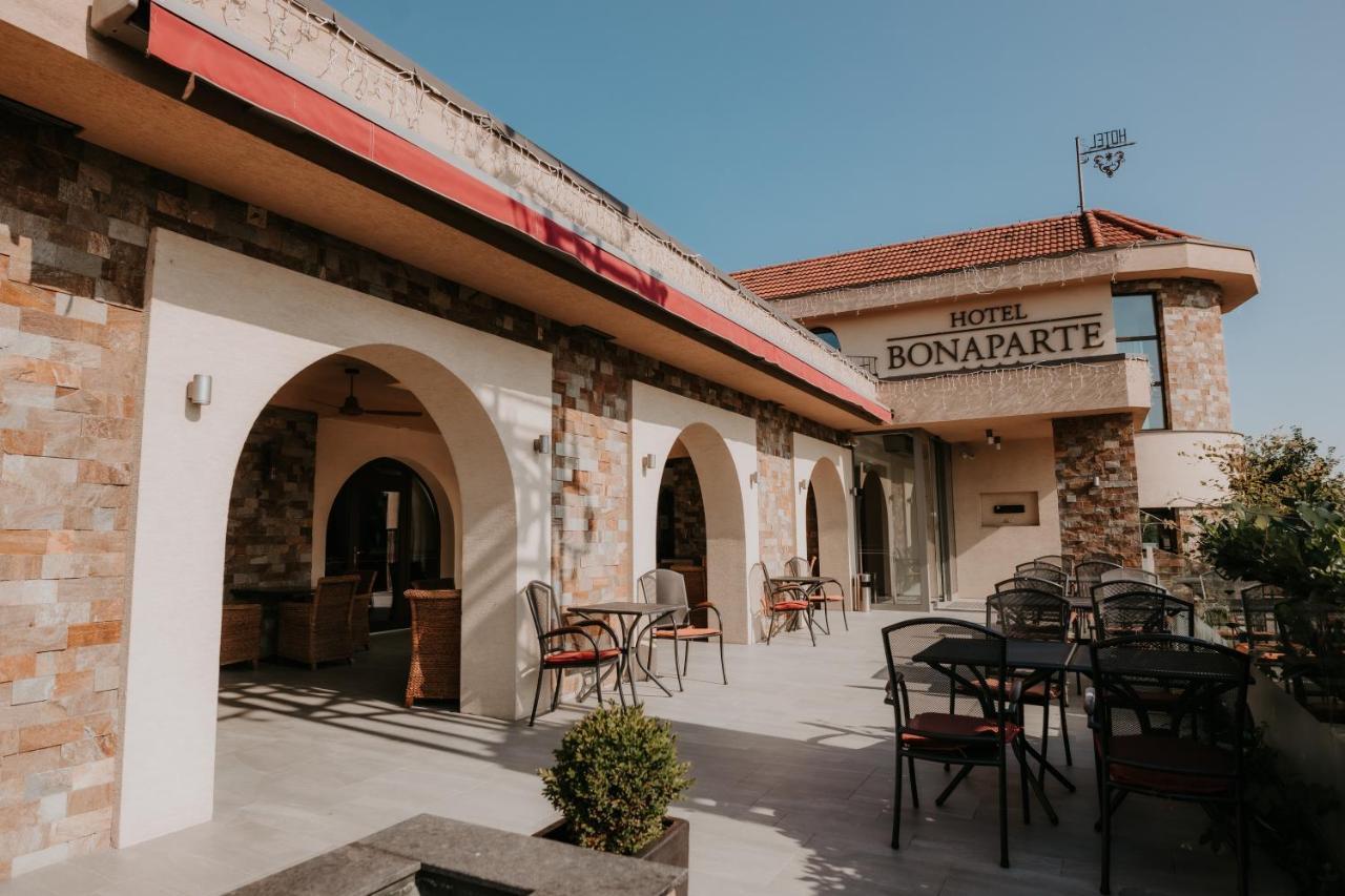 Hotel Bonaparte Kosice Luaran gambar